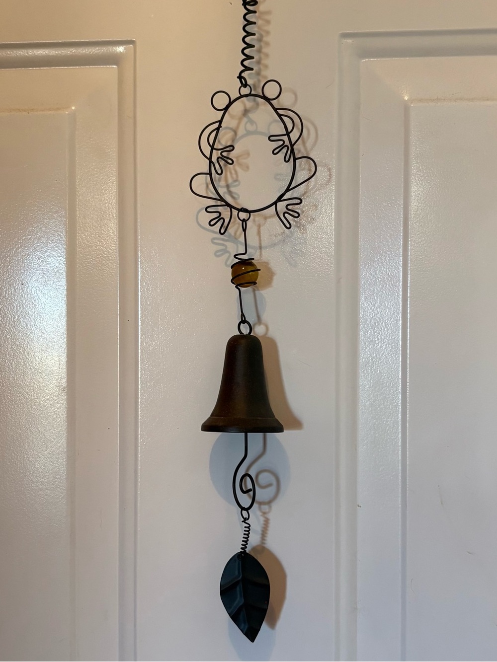 Decorative Green Frog Bell Garden Hanger